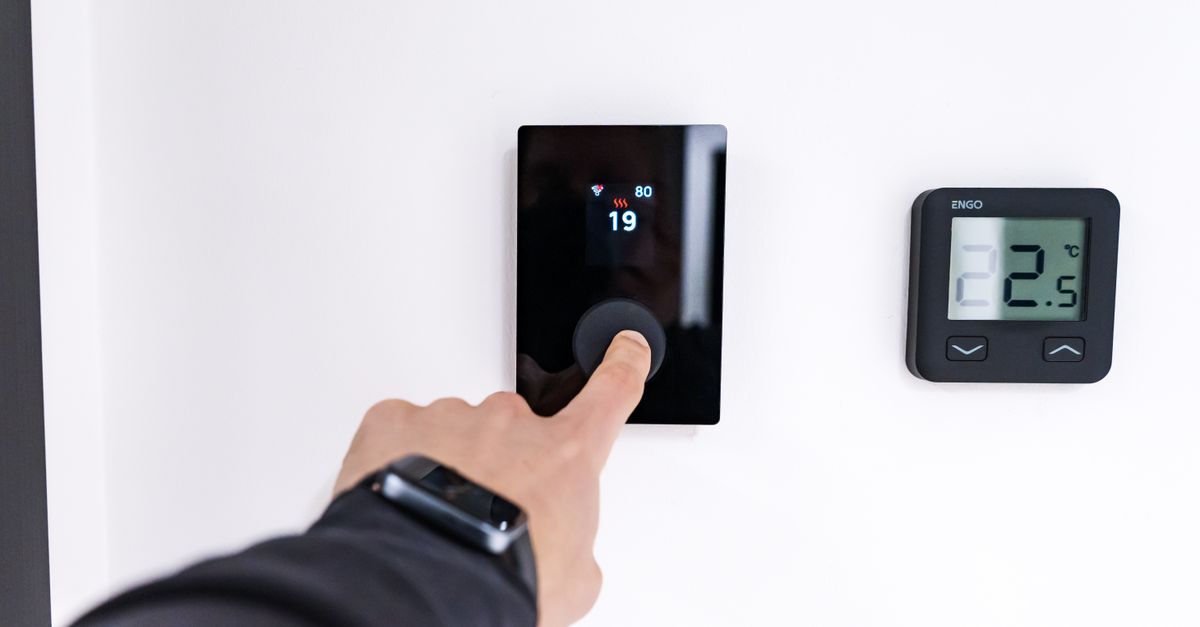 Can a Smart Thermostat Lower Your Tucson Cooling Bills?